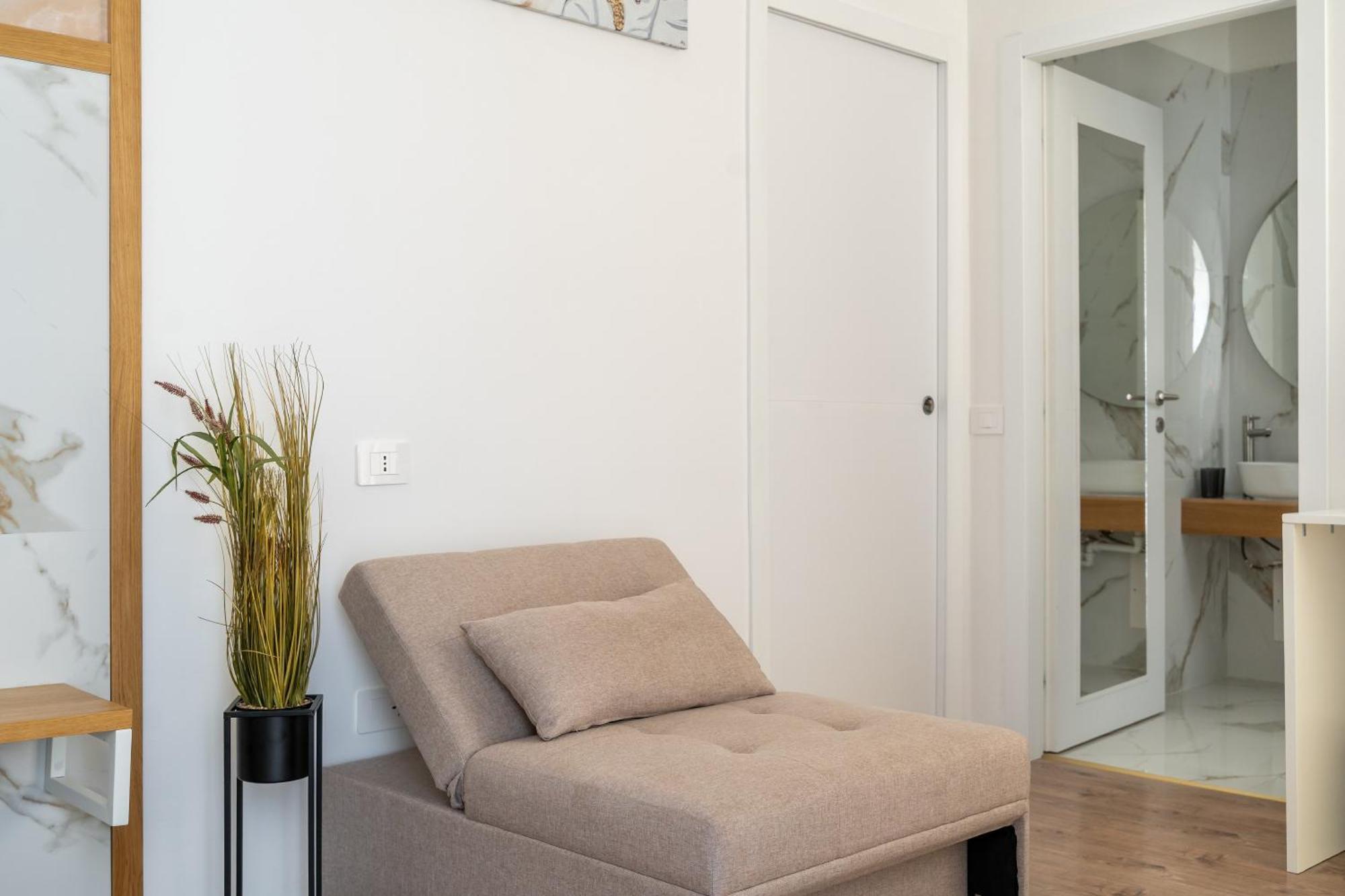 New Elegance Suites Guesthouse Oristano Dış mekan fotoğraf